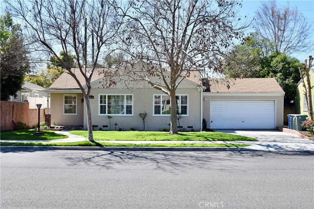 Property Photo:  1343 N Whitnall Highway  CA 91505 