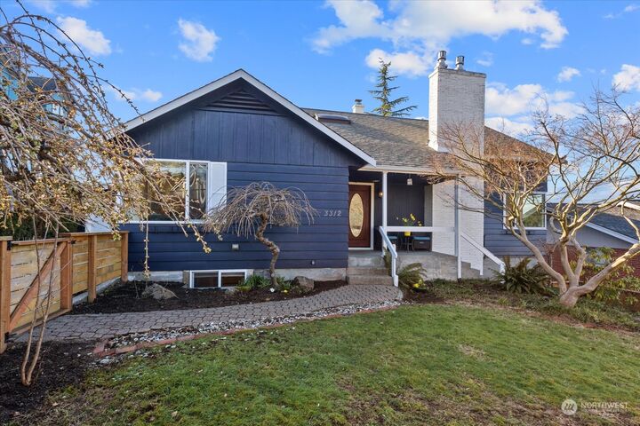Property Photo: 3312 Federal Avenue WA 98201