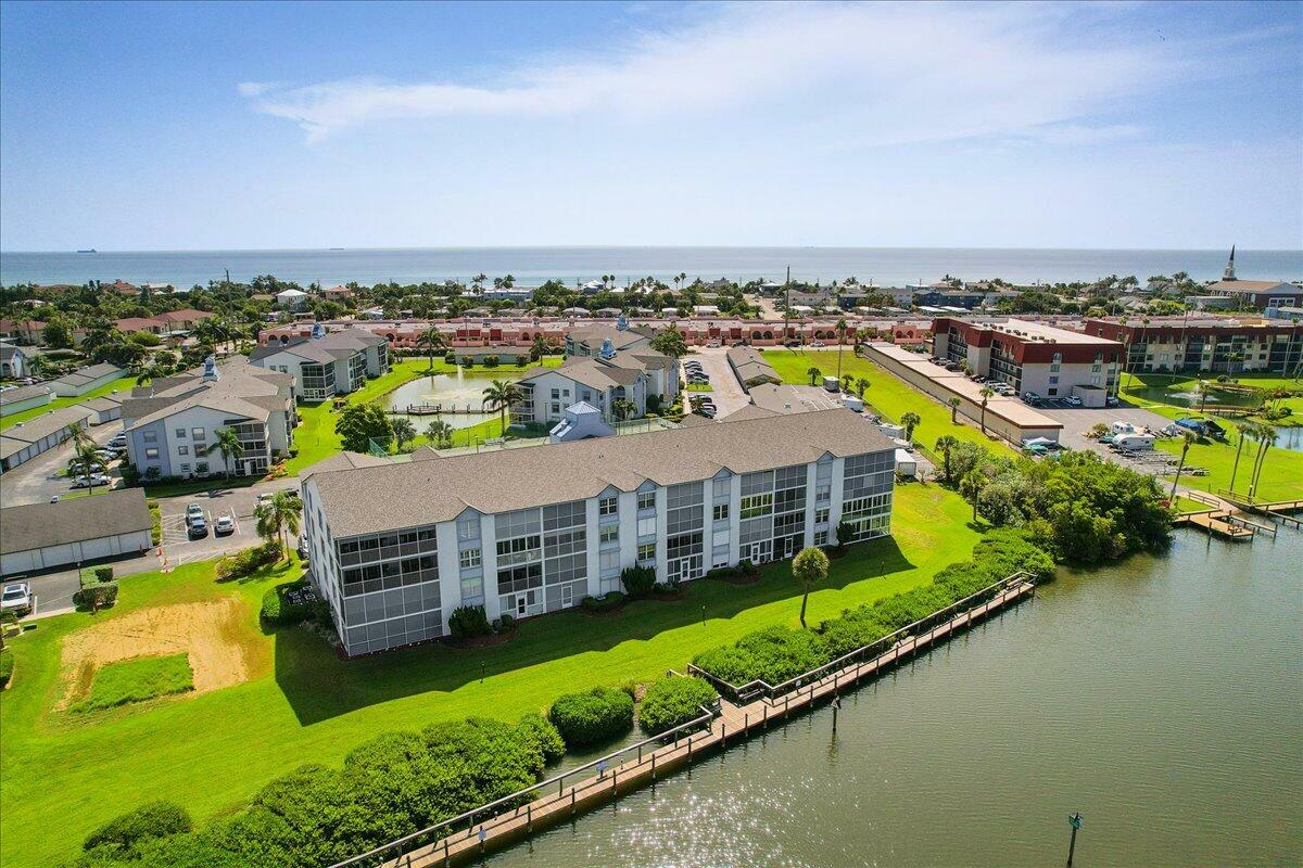660 S Brevard Avenue  Cocoa Beach FL 32931 photo