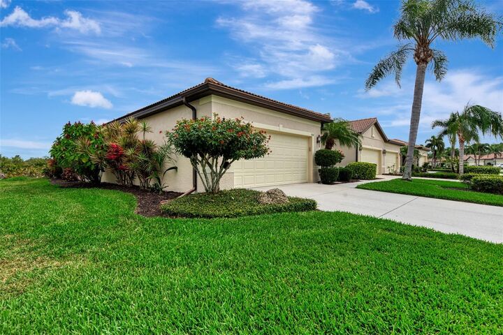 Property Photo: 11126 Batello Drive FL 34292