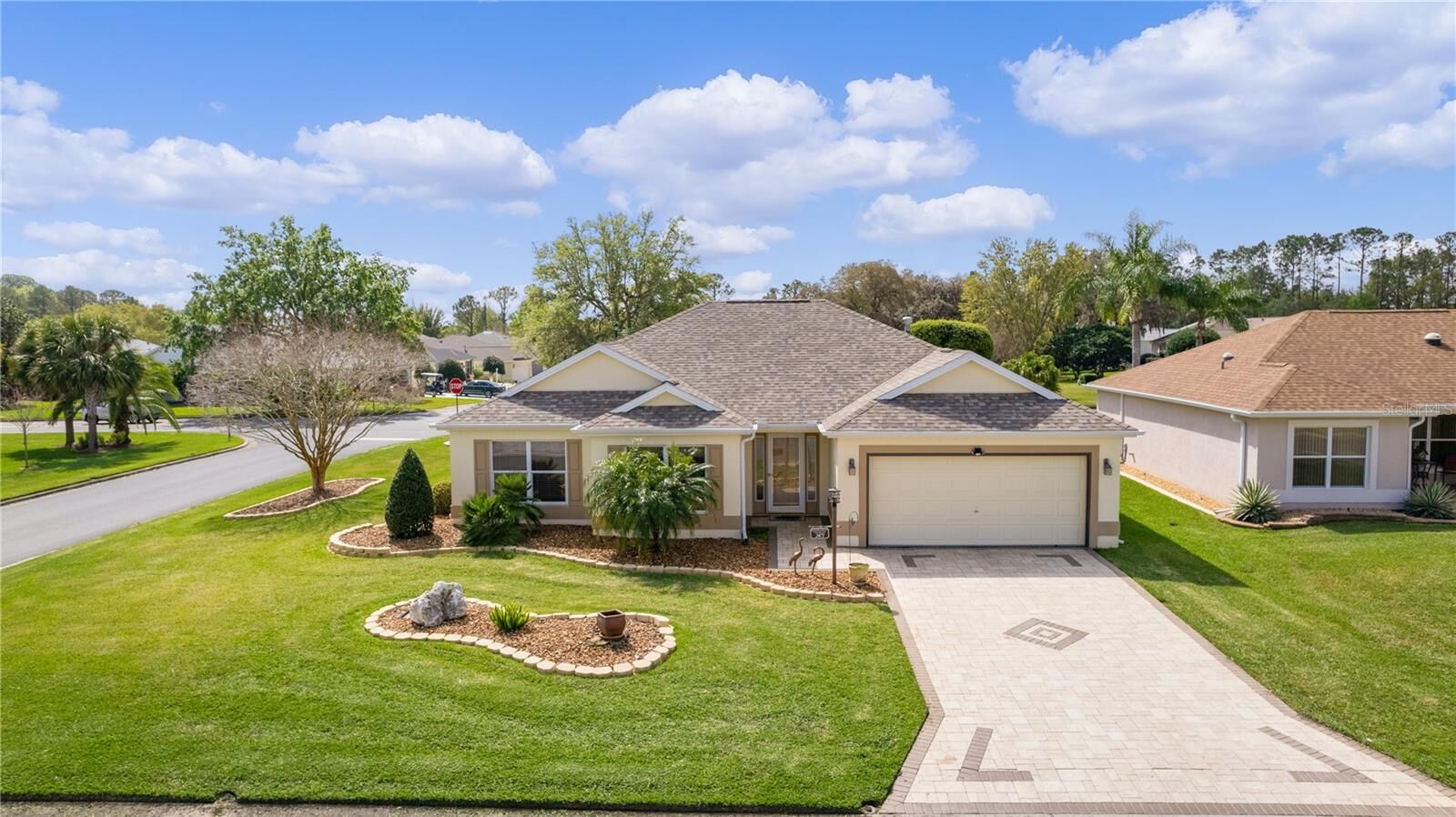 Property Photo:  2471 Merida Circle  FL 32162 