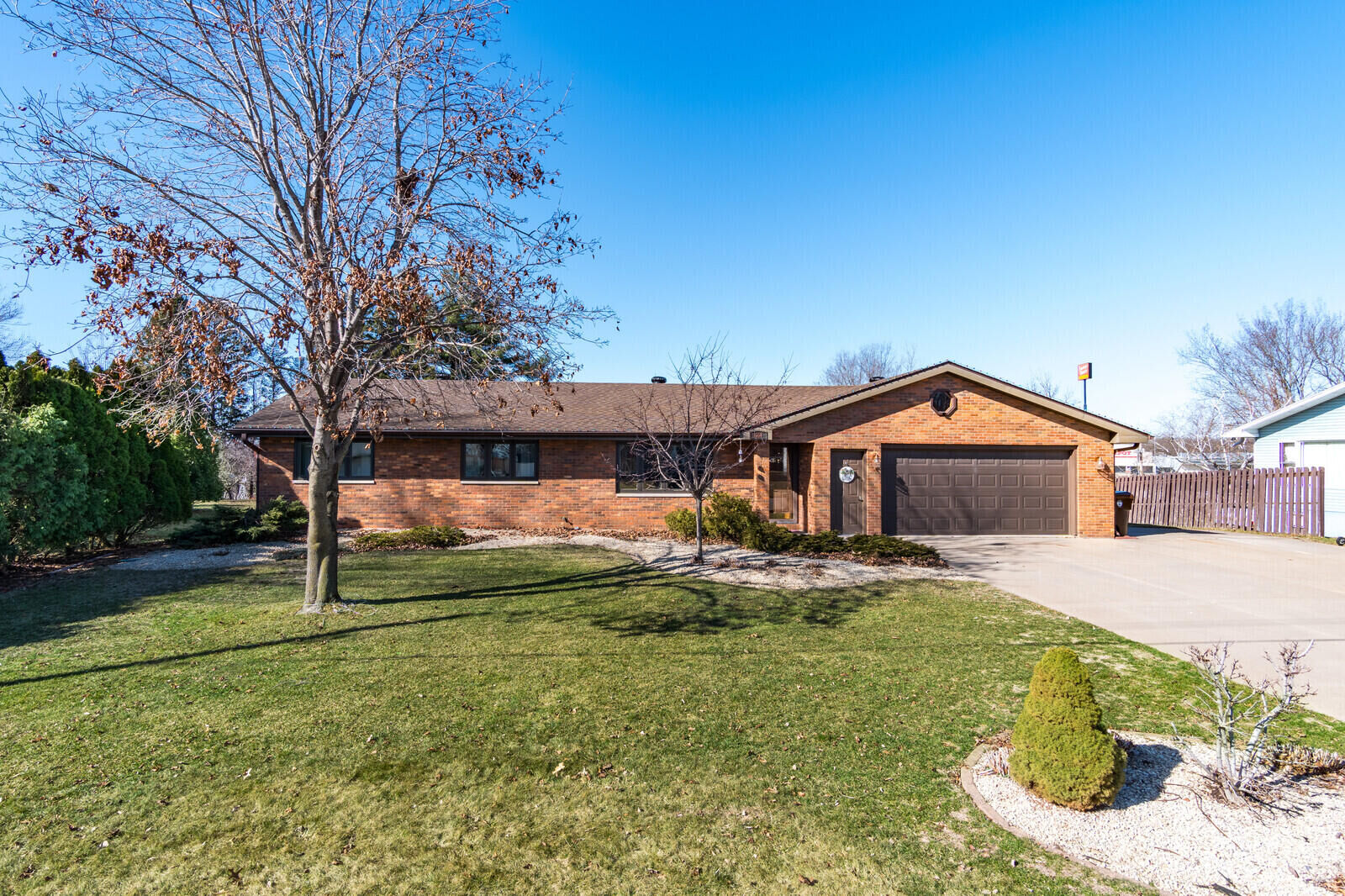 Property Photo:  1552 Young Dr W  WI 54650 