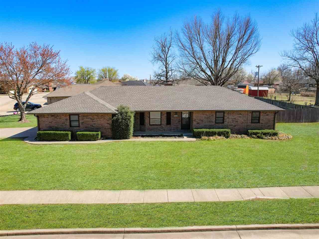 Property Photo:  1112 Princeton  OK 74601 