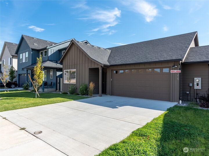 215  Sienna Road  Wenatchee WA 98801 photo