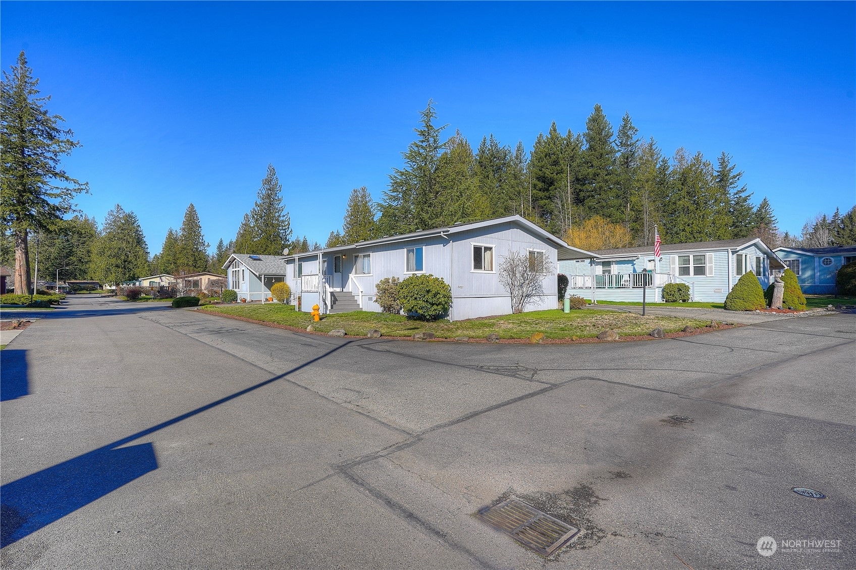 Property Photo:  2230 Estero Avenue  WA 98022 