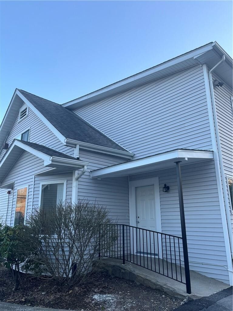 Property Photo:  2064 E Main Street 1C  NY 10567 