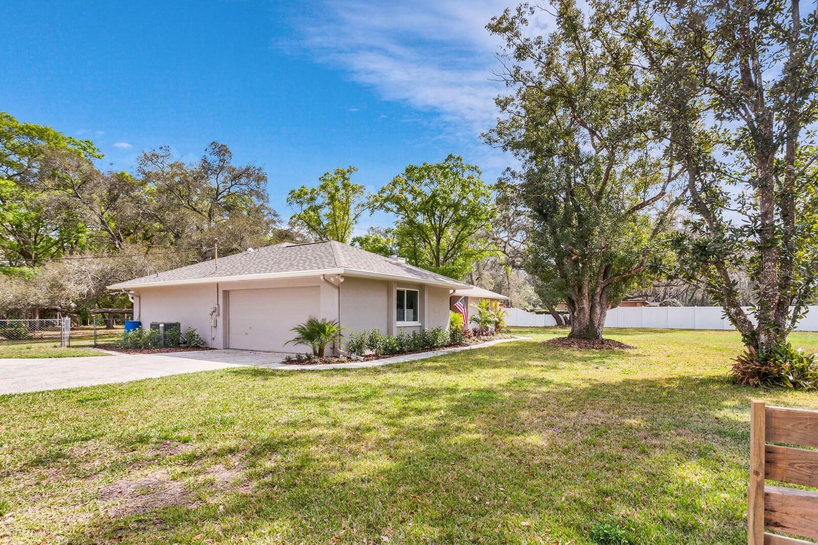 Property Photo:  18123 Livingston Avenue  FL 33559 