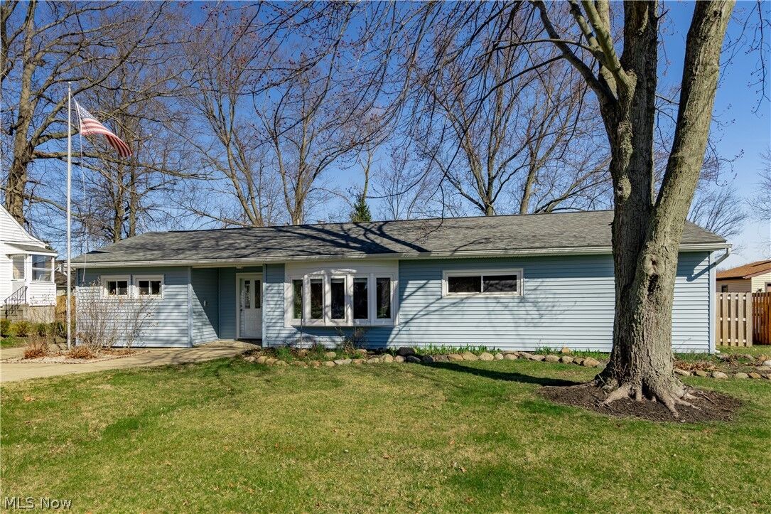 Property Photo: 38265 Hurricane Drive OH 44094