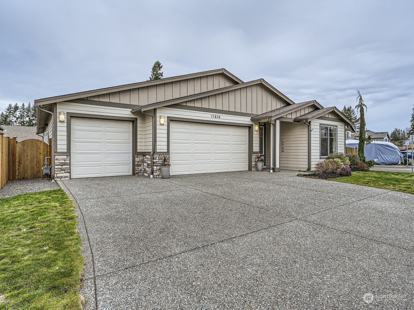 Property Photo:  11816 52nd Drive NE  WA 98271 