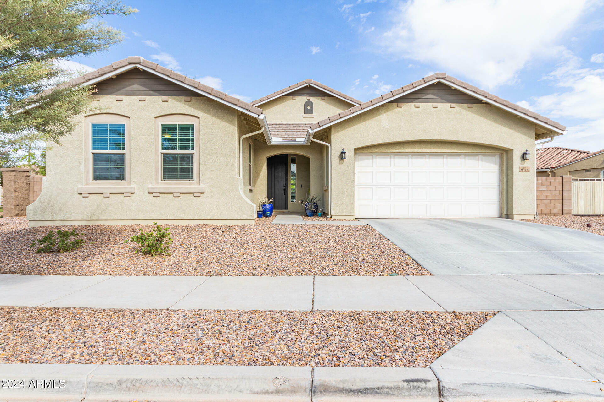 Property Photo: 9016 W Diana Avenue AZ 85345