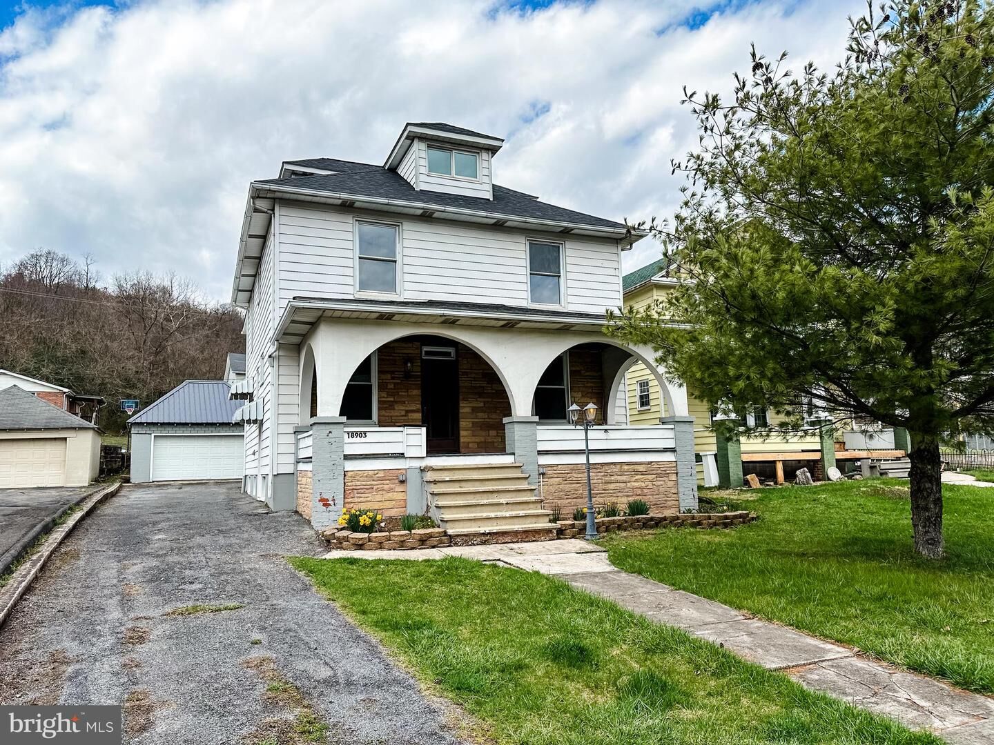 Property Photo: 18903 Legislative Road SW MD 21521