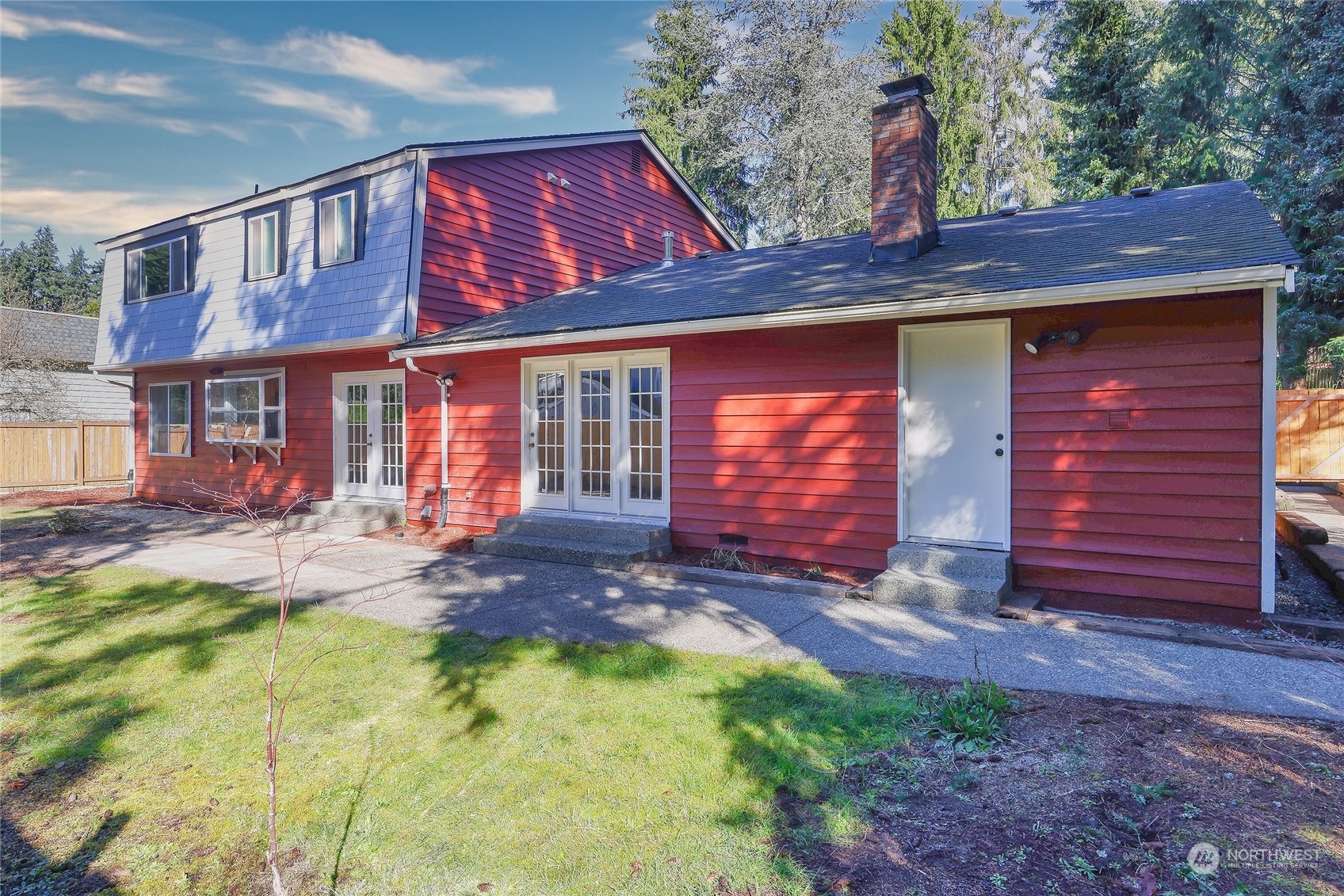 Property Photo:  17465 NE 11th Street  WA 98008 