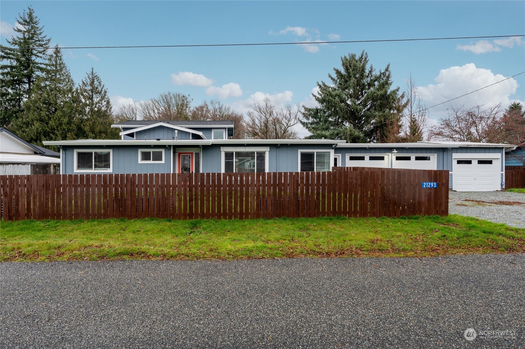 Property Photo: 21293 Plaza Drive WA 98284