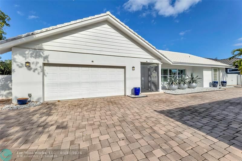 Property Photo:  4420 NE 25th Ave  FL 33308 