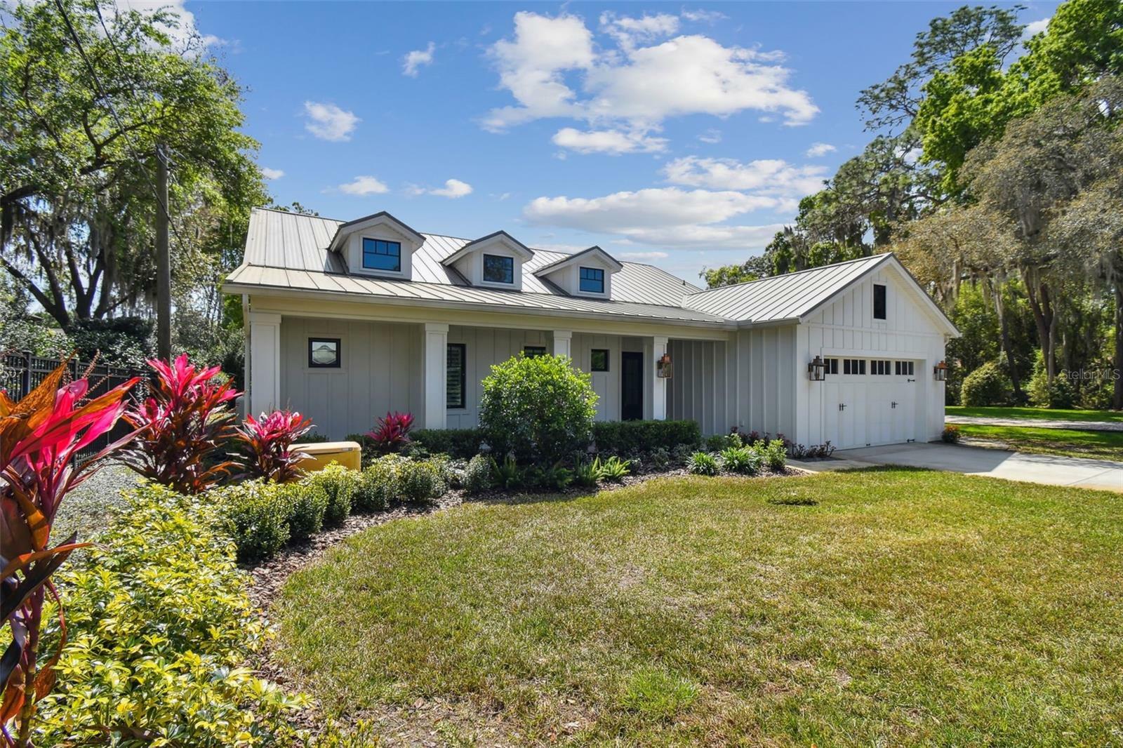 Property Photo:  9512 Eddings Road  FL 33556 