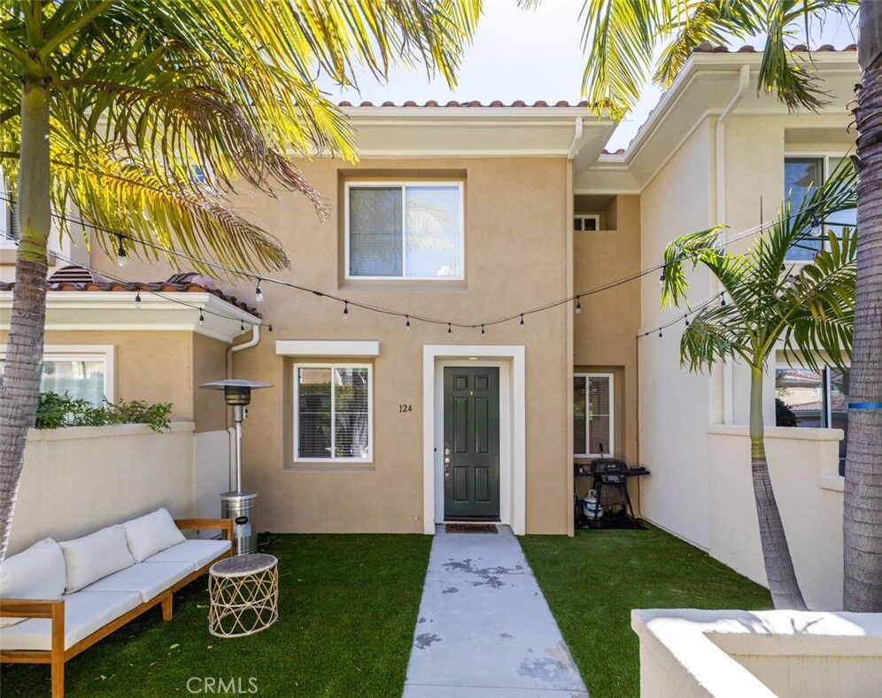Property Photo:  124 Via Vicini  CA 92688 