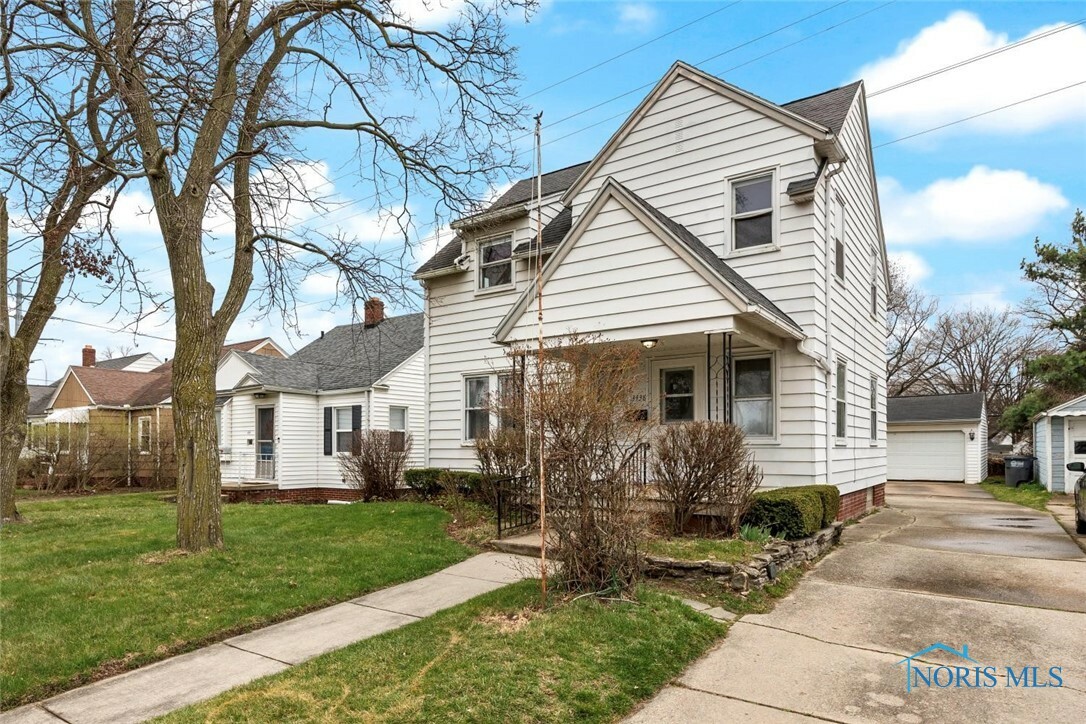 Property Photo:  3438 Bellevue Road  OH 43606 