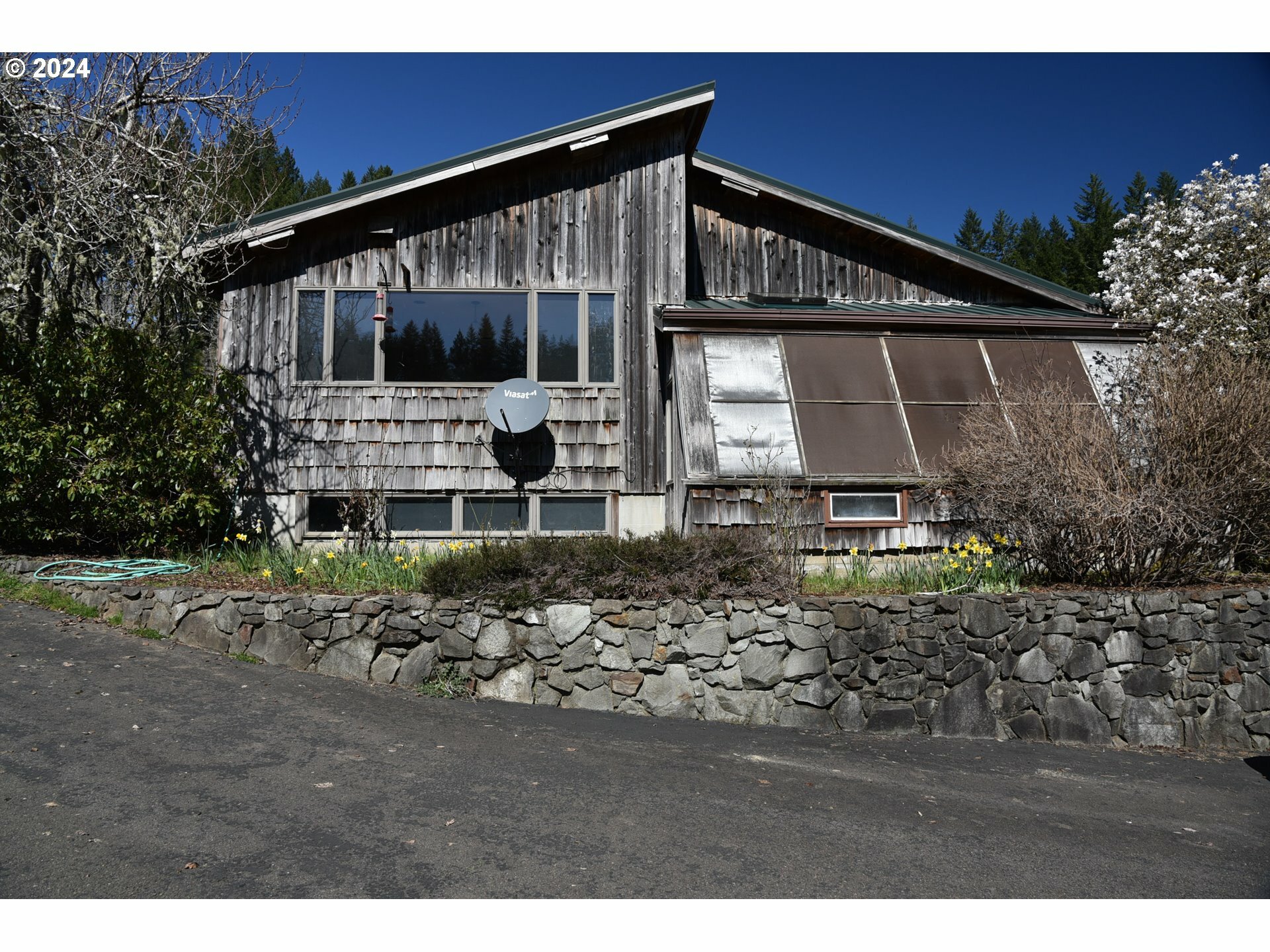 Property Photo:  89801 Upper North Fork Rd  OR 97439 