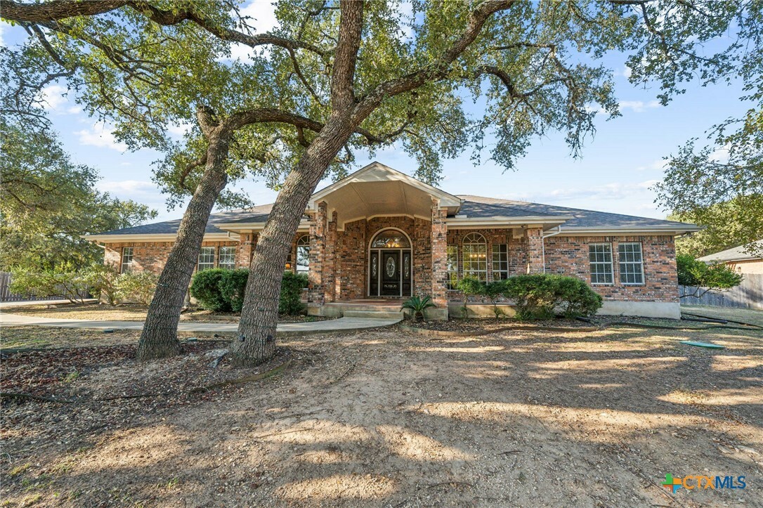 Property Photo:  725 Willow Ridge Drive  TX 78666 