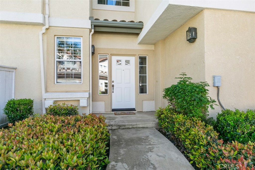 Property Photo: 8 Luzern CA 92692