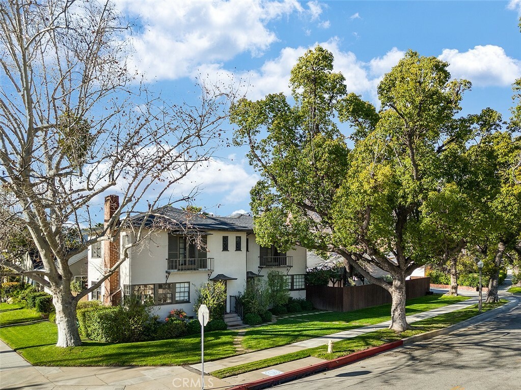 Property Photo:  1101 Norton Avenue  CA 91202 