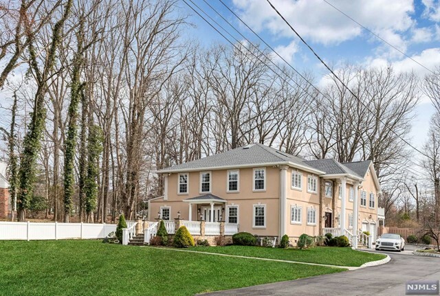 Property Photo:  198 Ratzer Road  NJ 07470 