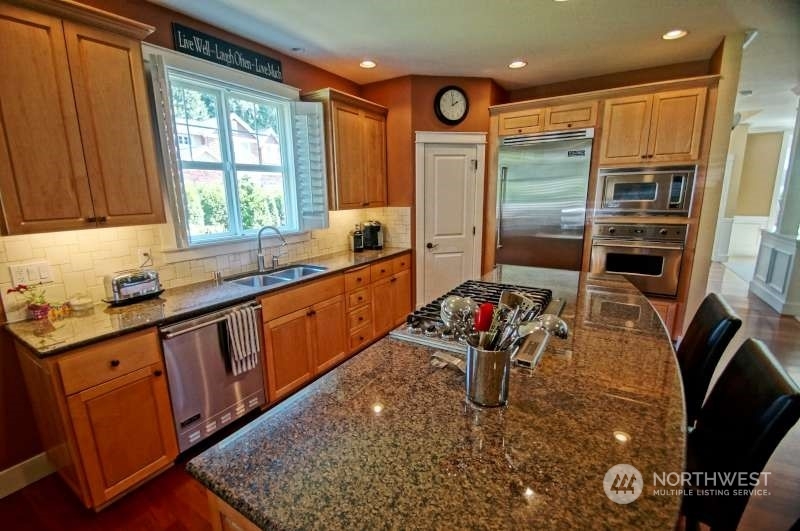 Property Photo:  11341 106th Avenue NE  WA 98033 