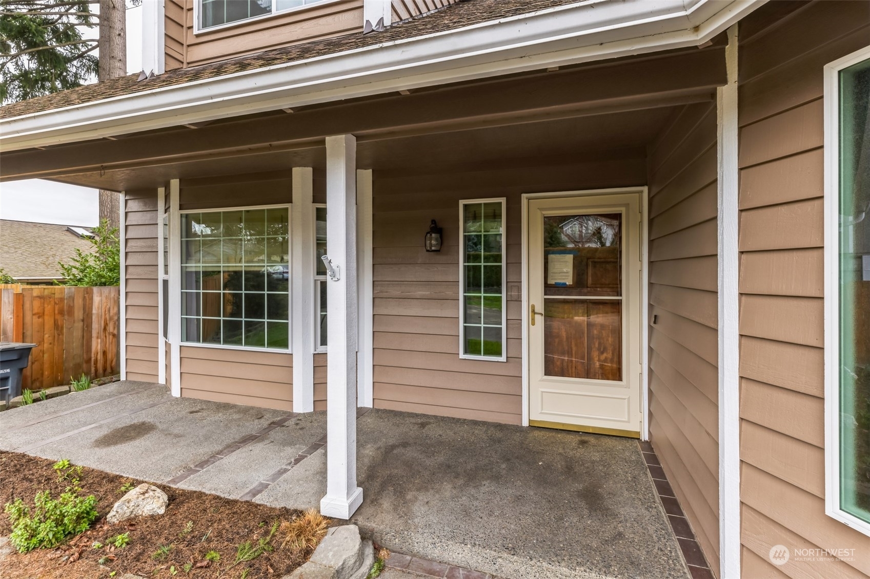 Property Photo: 3109 31st Avenue SE WA 98374