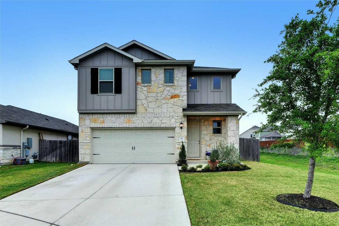 Property Photo: 117 Vela Court TX 78628