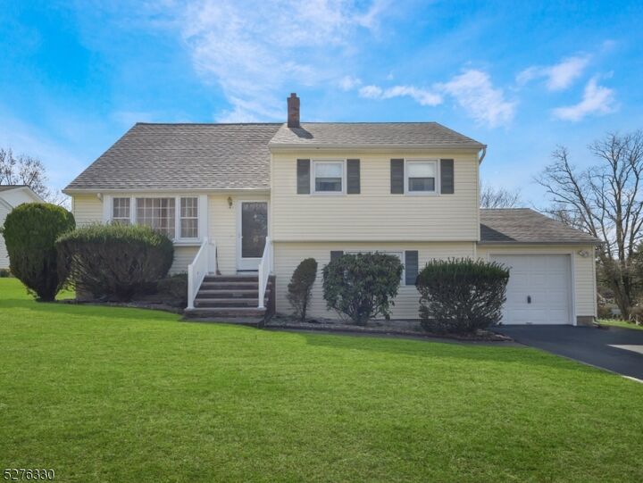 39 Grantwood Rd  Wayne Twp. NJ 07470 photo