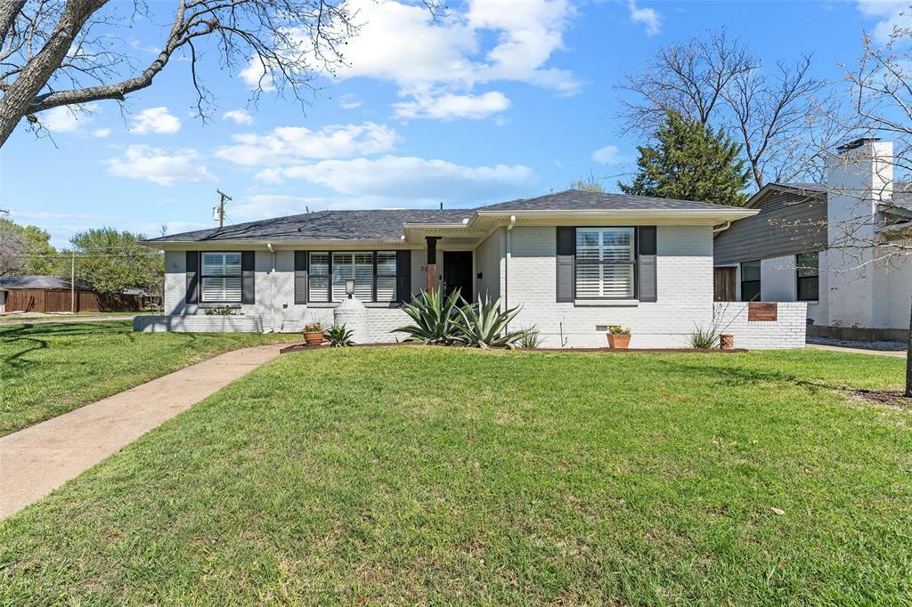 Photo de la propriété:  704 Kirkwood Drive  TX 75218 