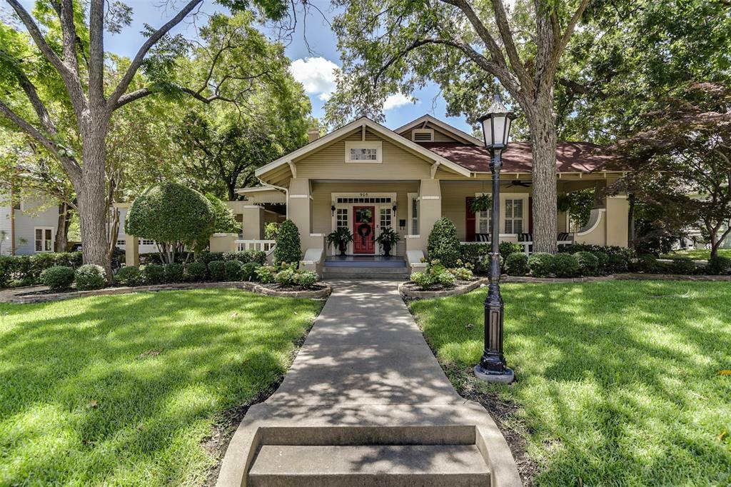 Property Photo:  905 W Marvin Avenue  TX 75165 