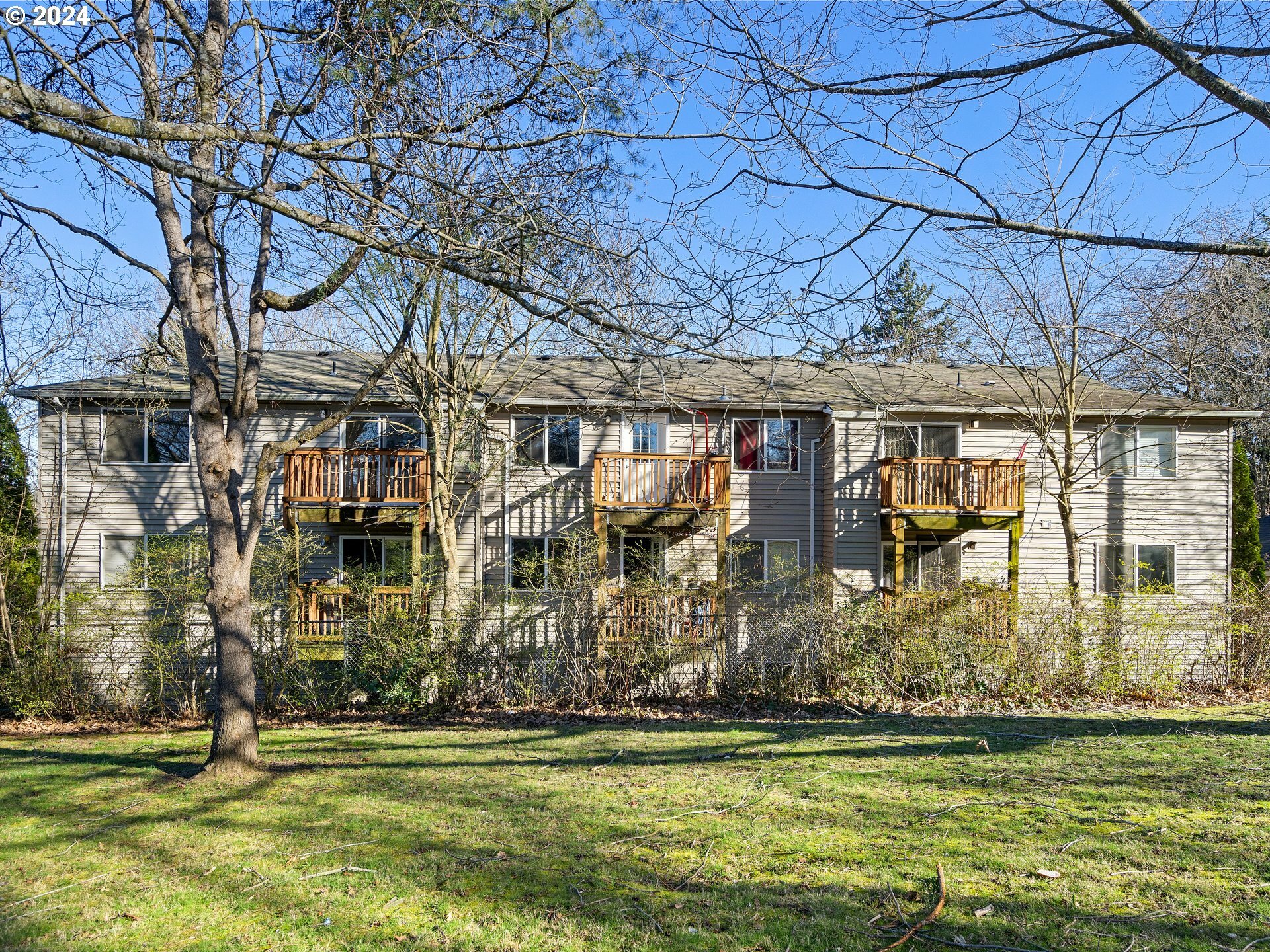 Property Photo: 3709 SE 91st Ave OR 97266