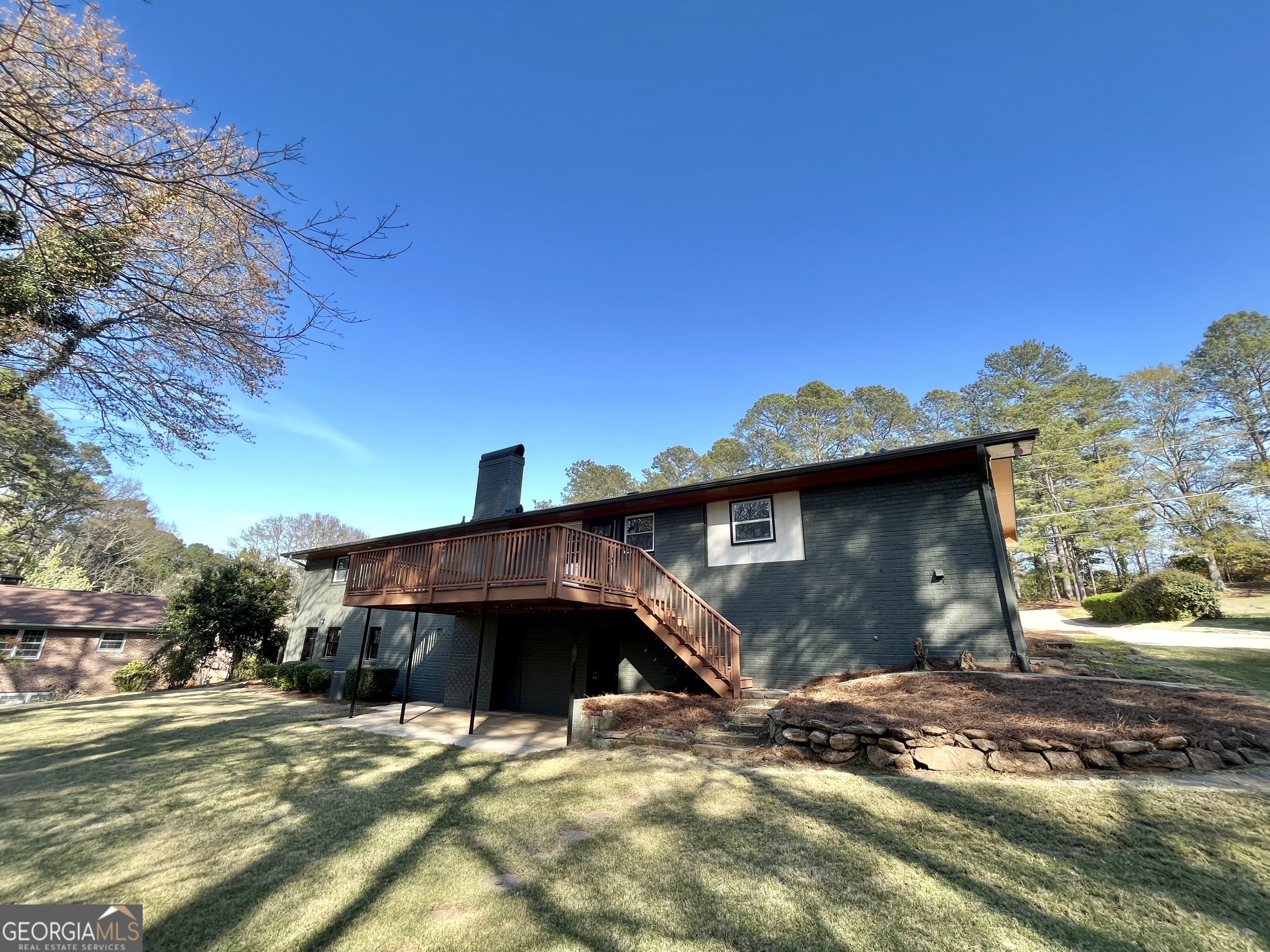 Property Photo:  315 Club Drive  GA 30607 