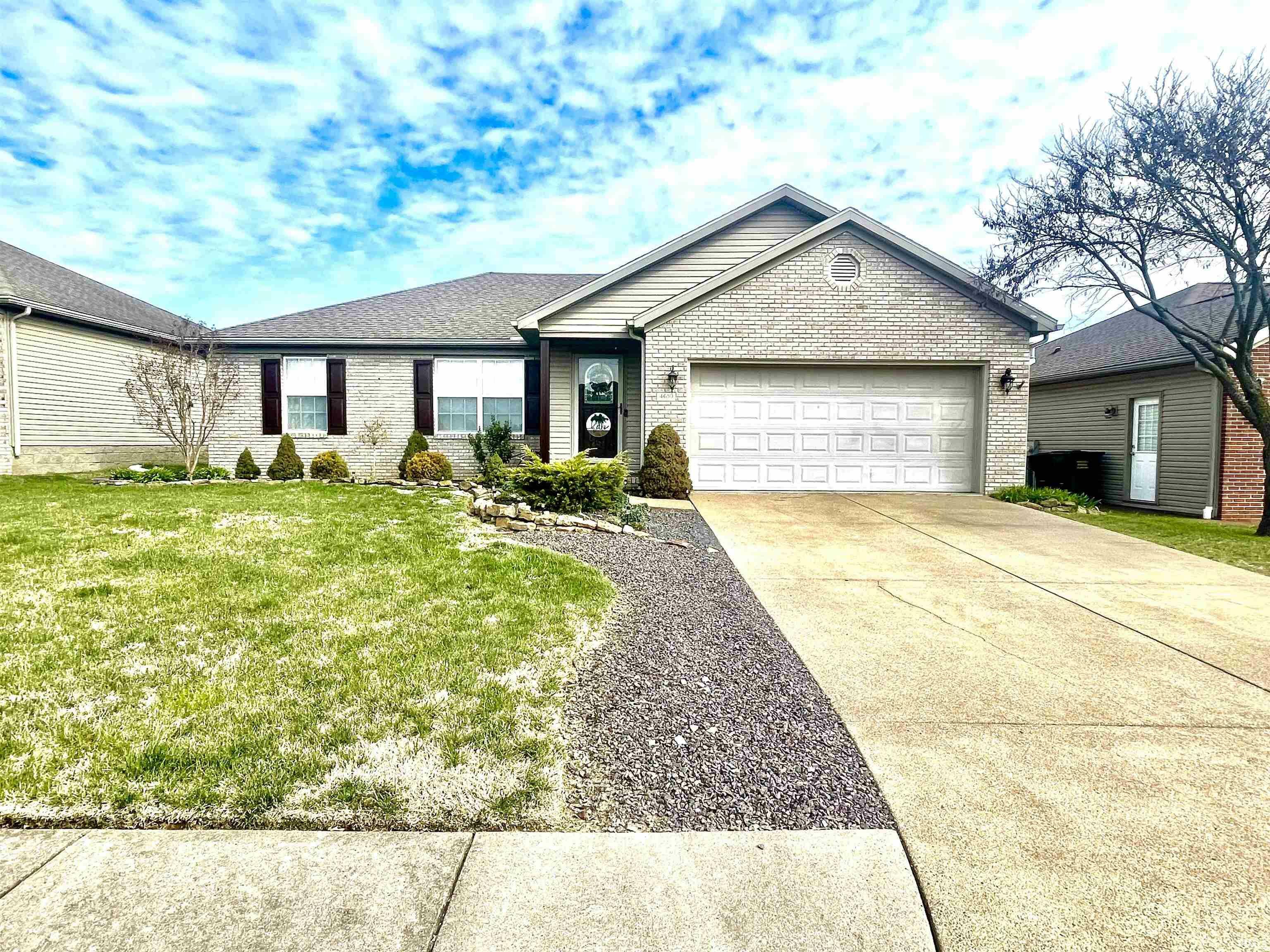 4610 Crown Ridge Court  Evansville IN 47725 photo