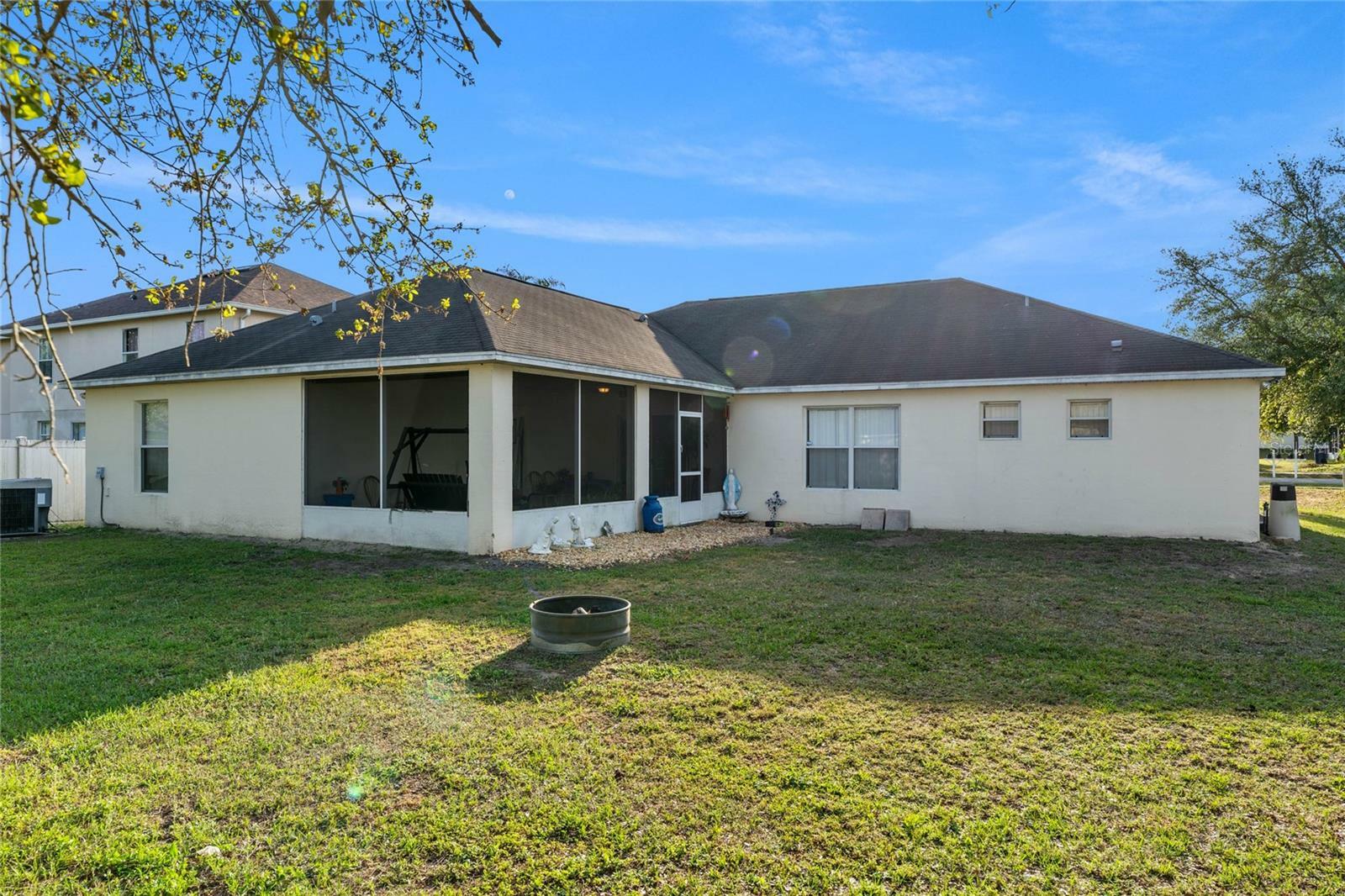 Property Photo:  1958 Thorngate Lane  FL 34753 