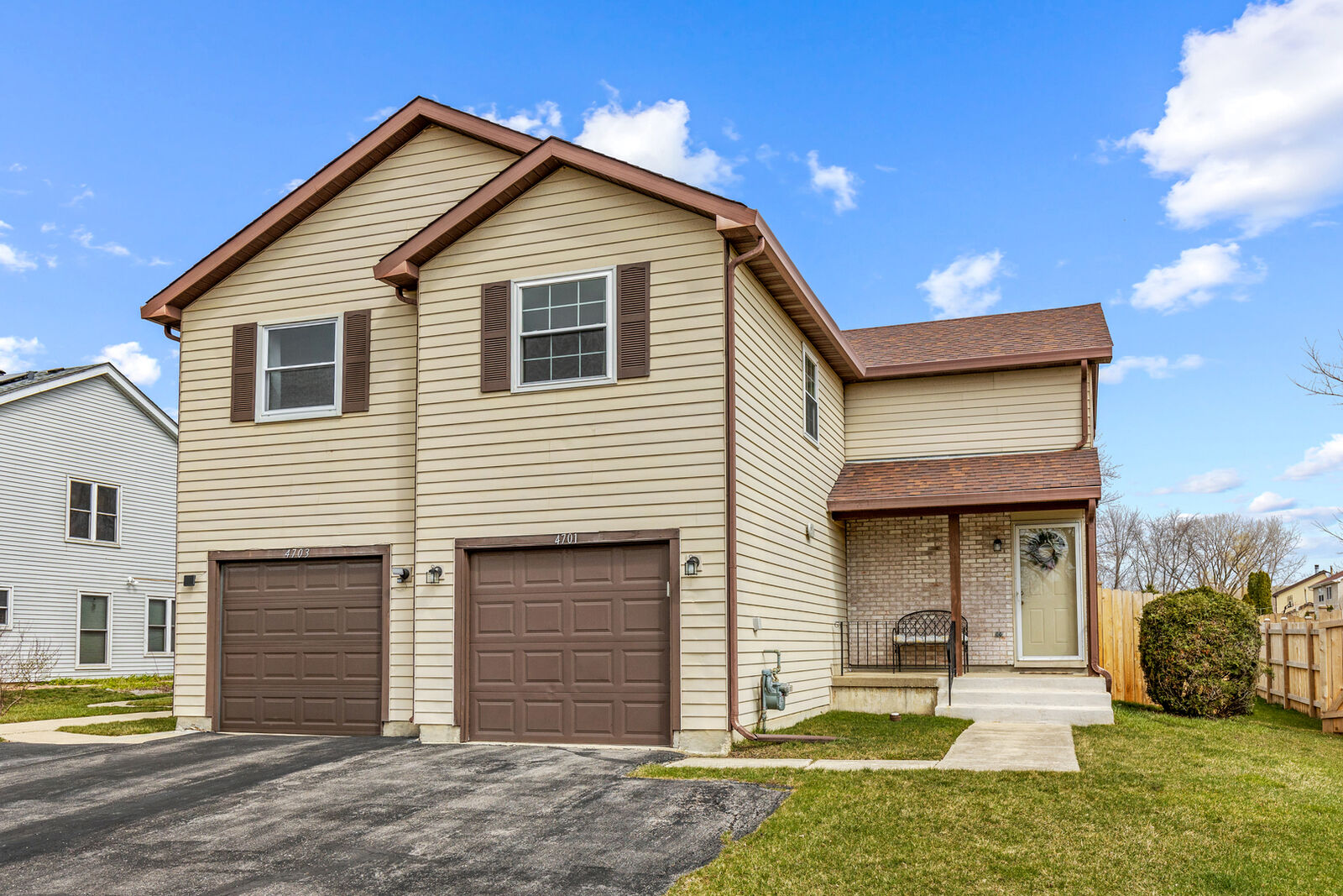 Property Photo:  4701 Jefferson Street  IL 60133 