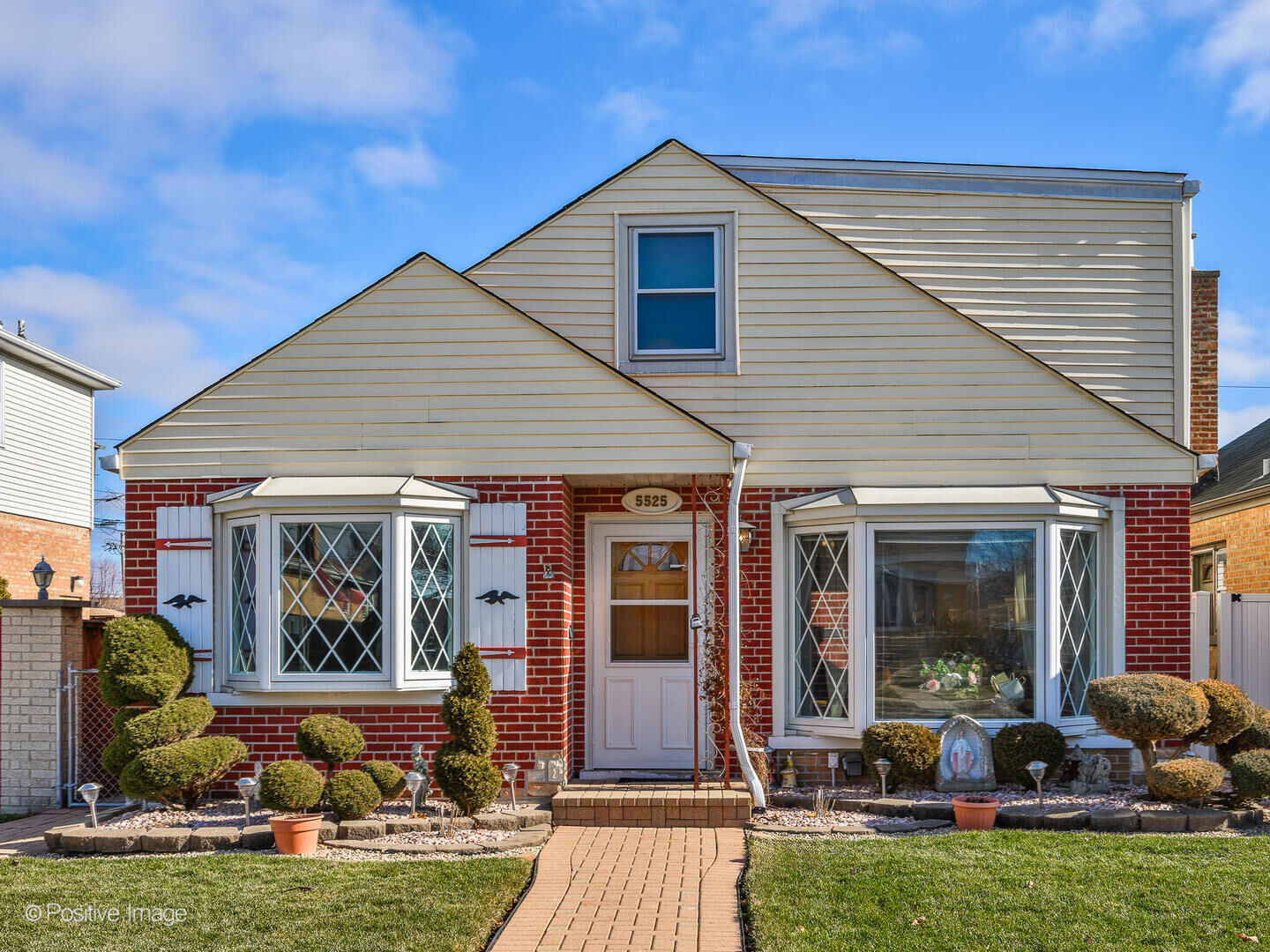 Property Photo:  5525 S Monitor Avenue  IL 60638 