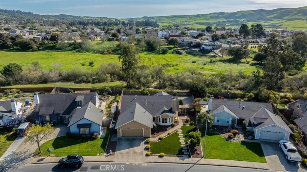 Property Photo:  424 Hartnell Road  CA 93455 