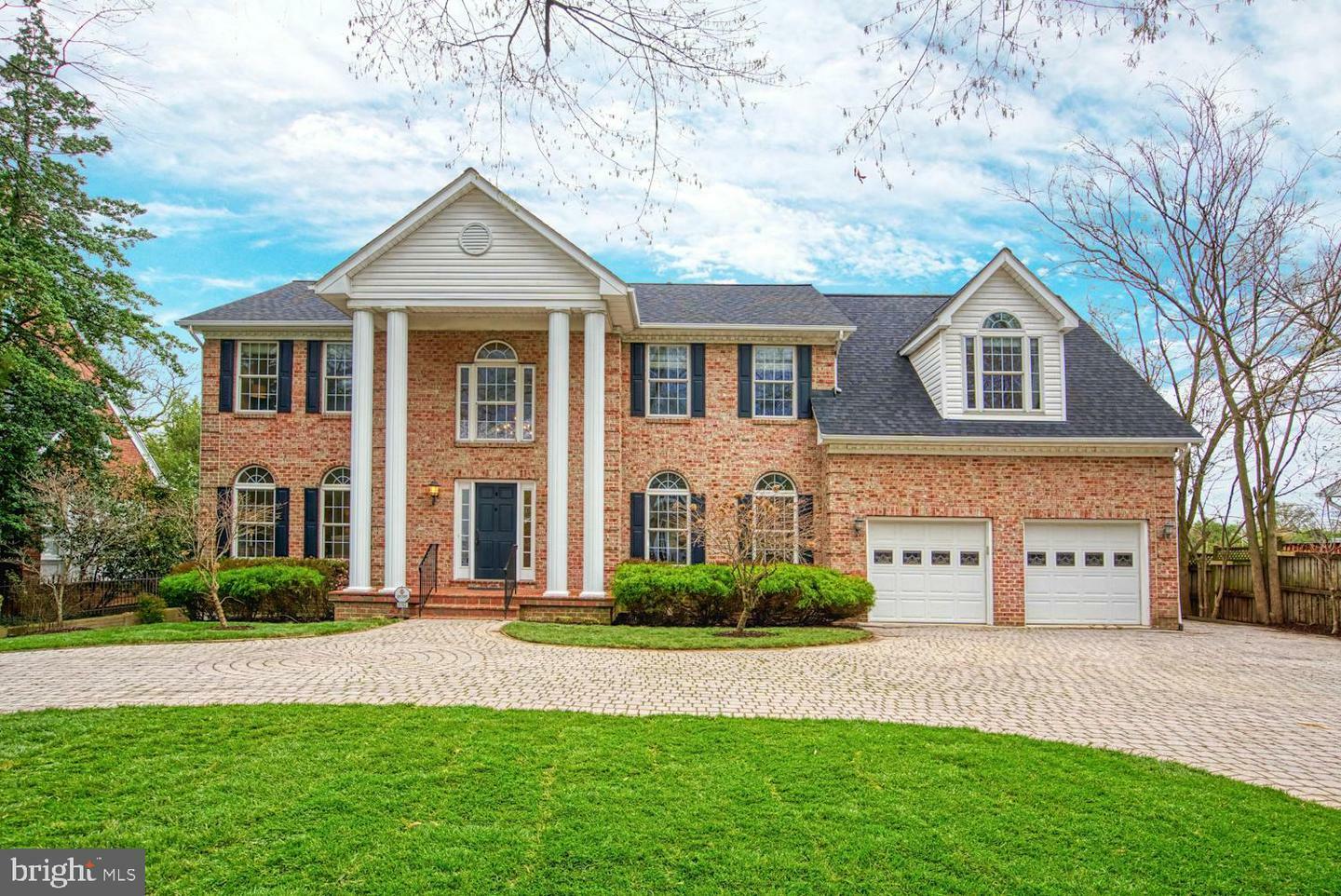 Property Photo:  1702 S Arlington Ridge Road  VA 22202 