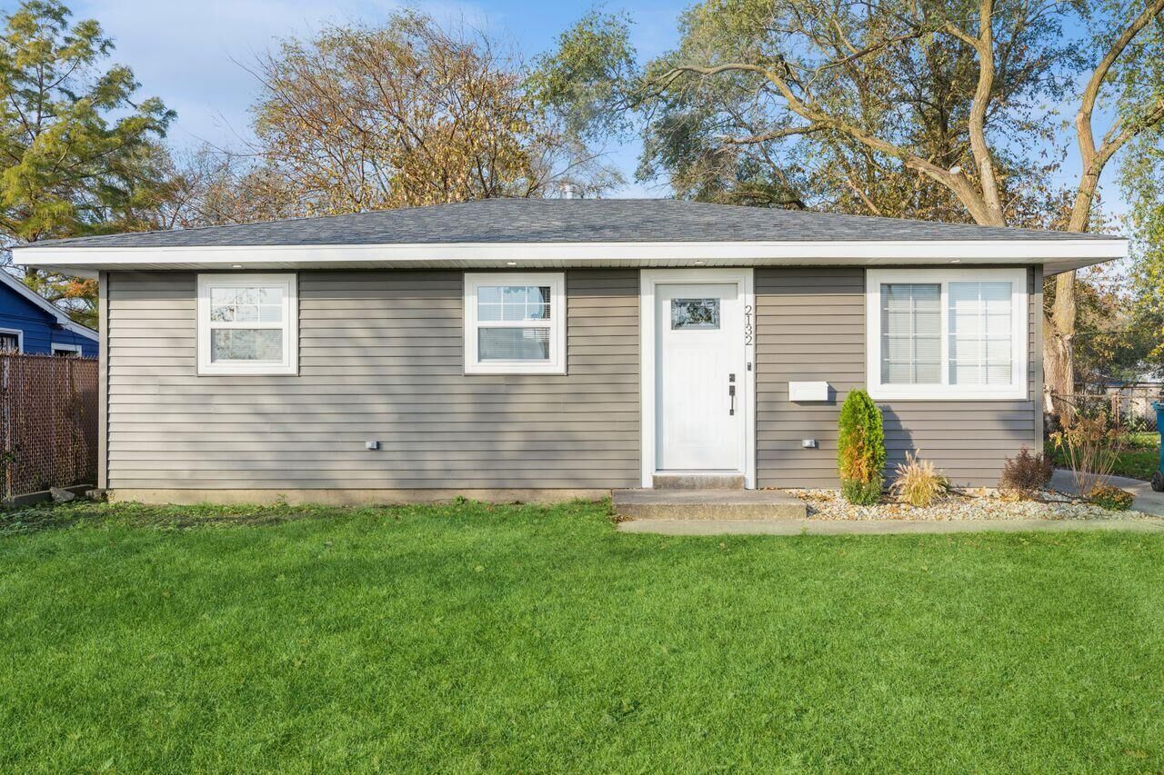 Property Photo:  2132 Whitcomb Street  IN 46404 