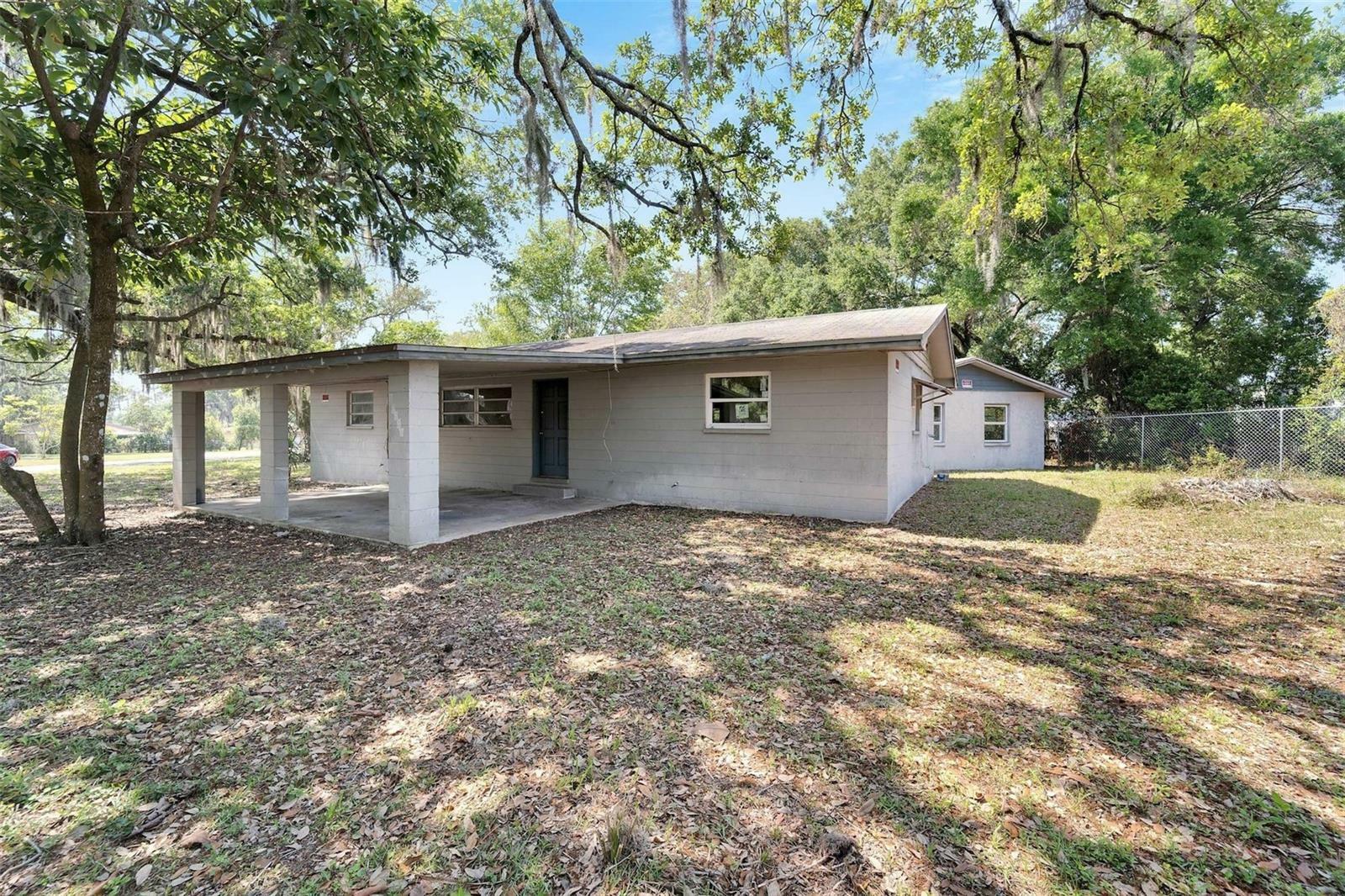 Property Photo:  11212 Thomas Street  FL 33550 