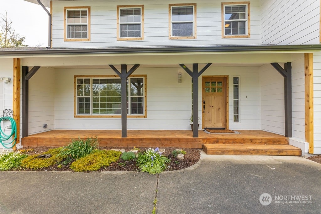 Property Photo:  303 Dove Drive  WA 98282 