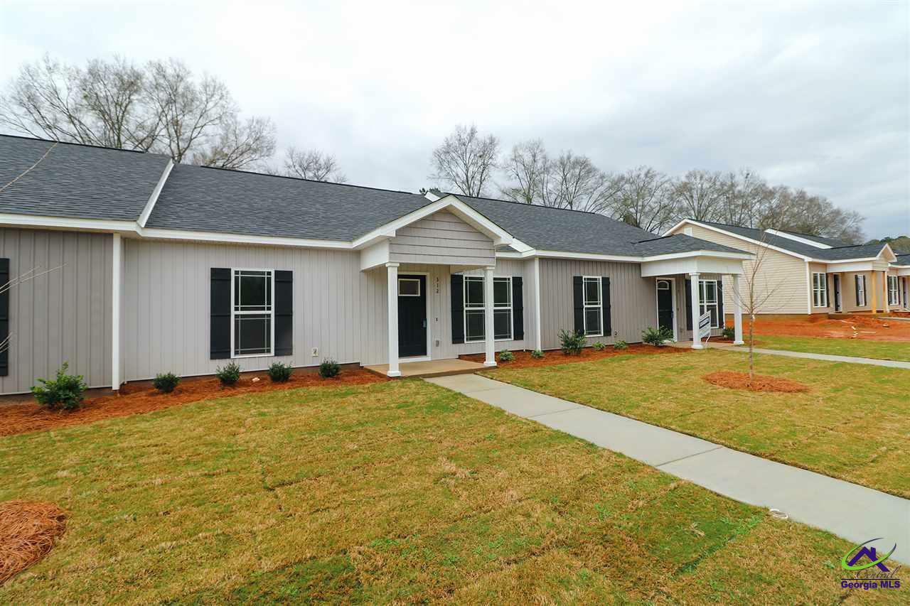 Property Photo:  312 Grayton Way  GA 31069 