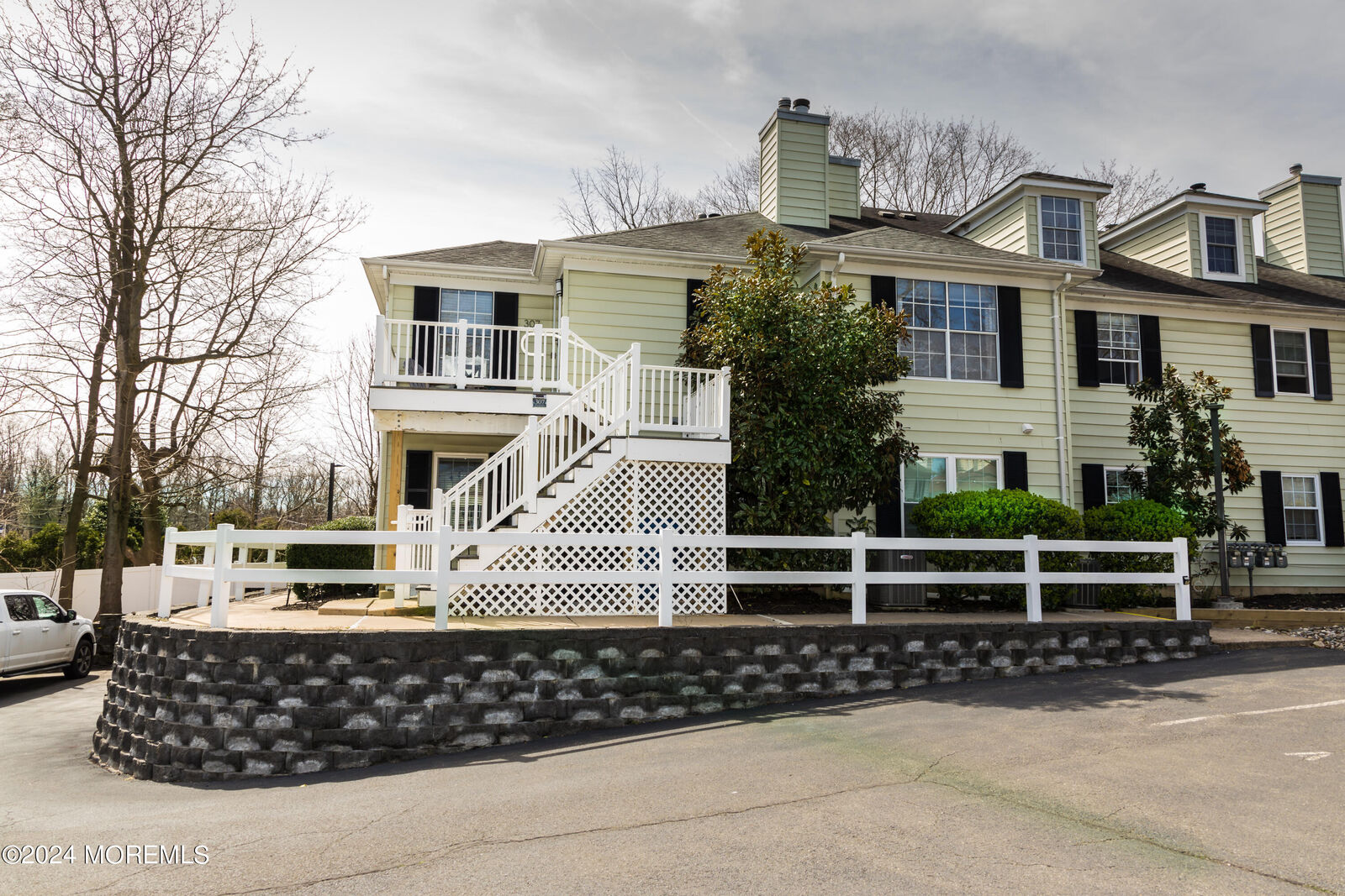 Property Photo:  307 Buckingham Circle  NJ 07748 