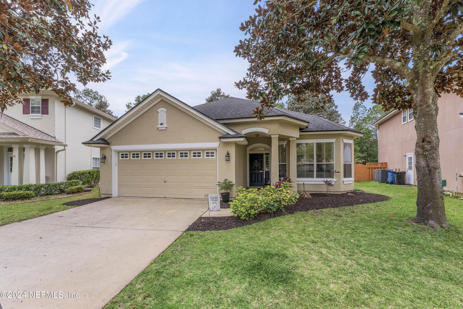 Property Photo:  1221 Splendid Ravine Street  FL 32092 
