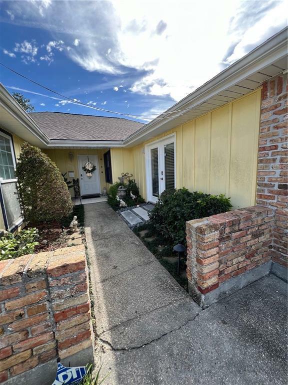 Property Photo:  405 Lynmeade Road  LA 70126 