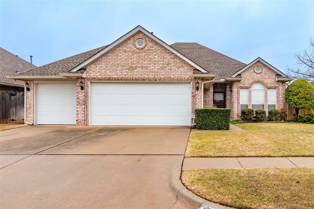 Property Photo:  10208 Cumberland Lane  OK 73162 