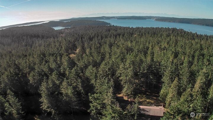 Property Photo: 1427 Neck Point WA 98286
