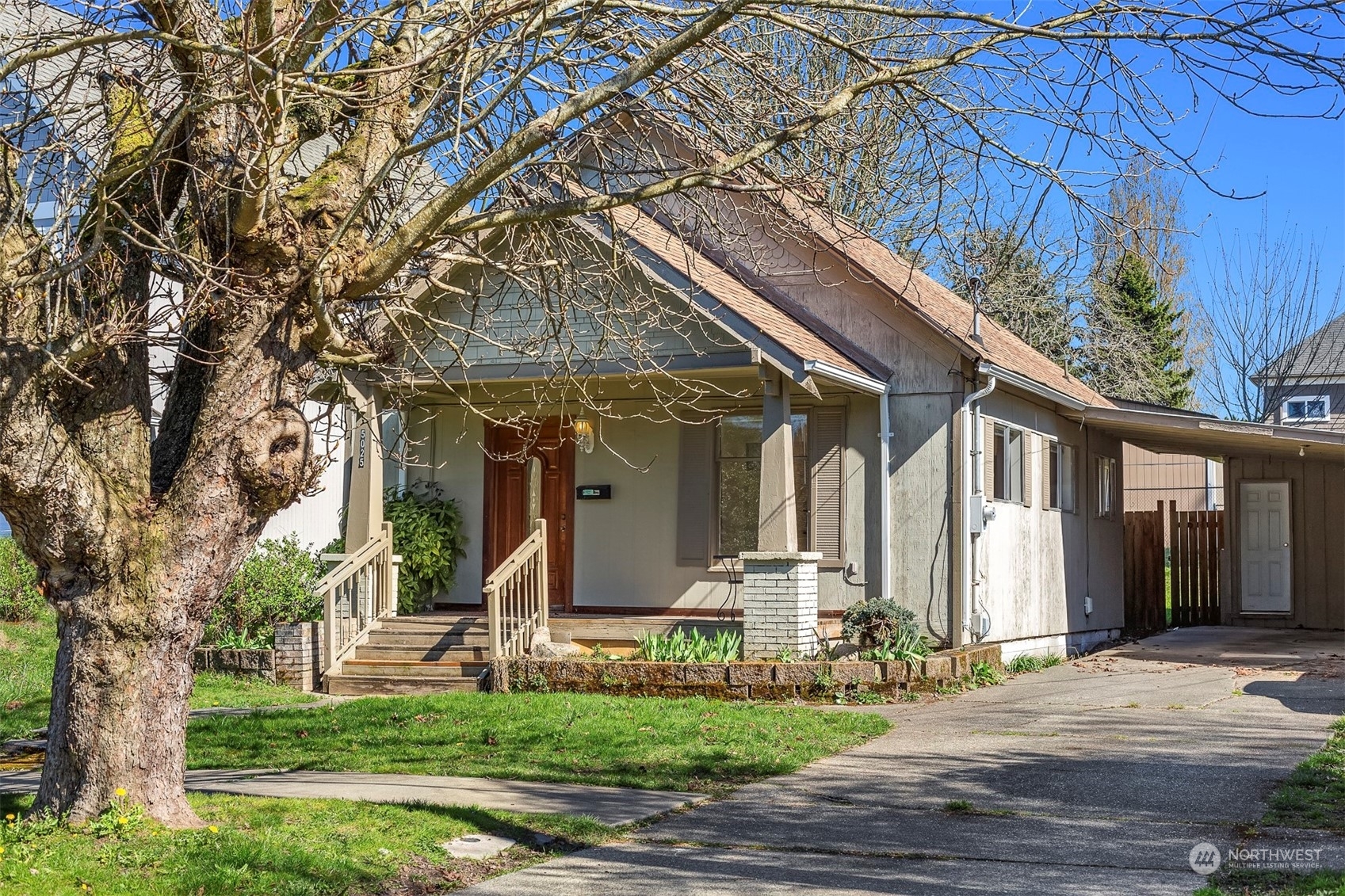 Property Photo:  5025 S J Street  WA 98408 